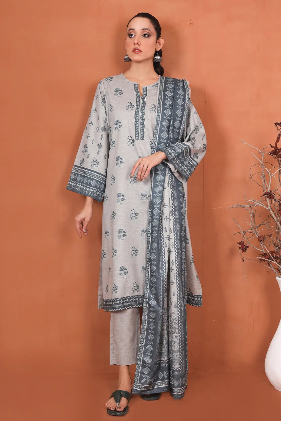 3 Piece – Luxury Printed Black Chambray – 8396