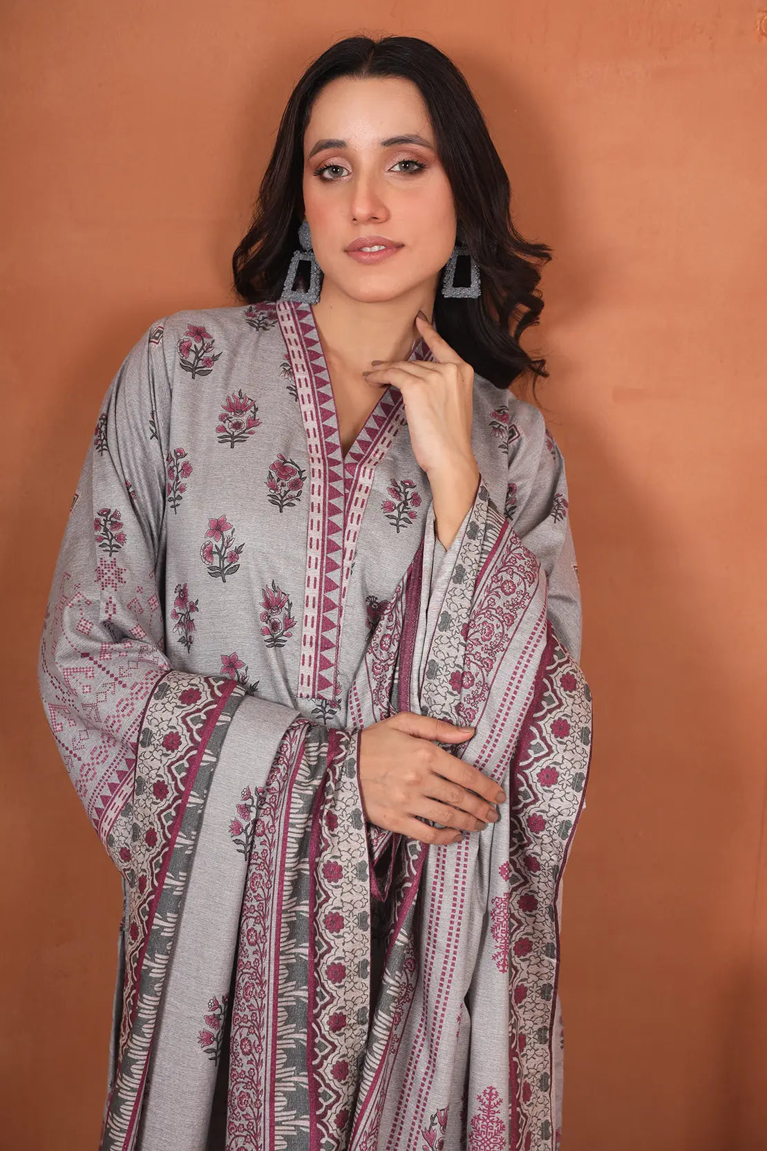 3 Piece – Luxury Printed Black Chambray – 8399