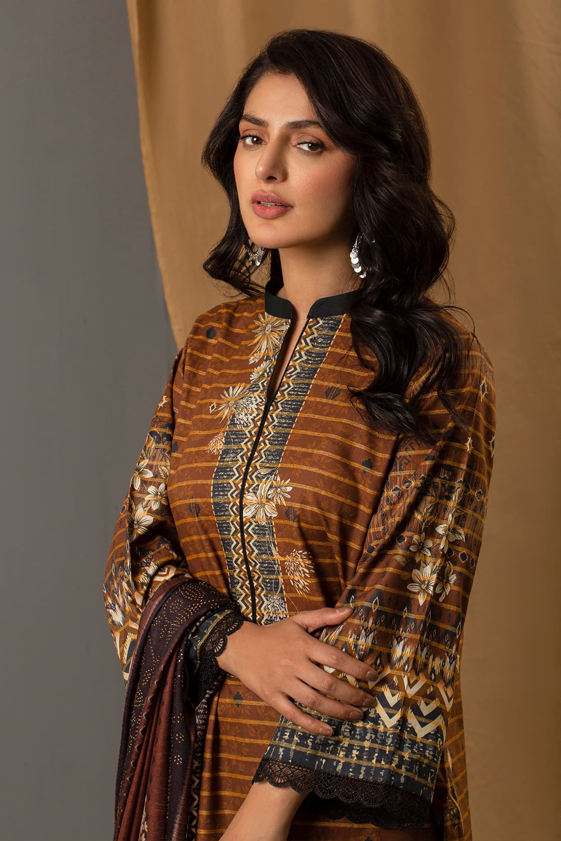 3 Piece – Premium Printed Khadar – 8341