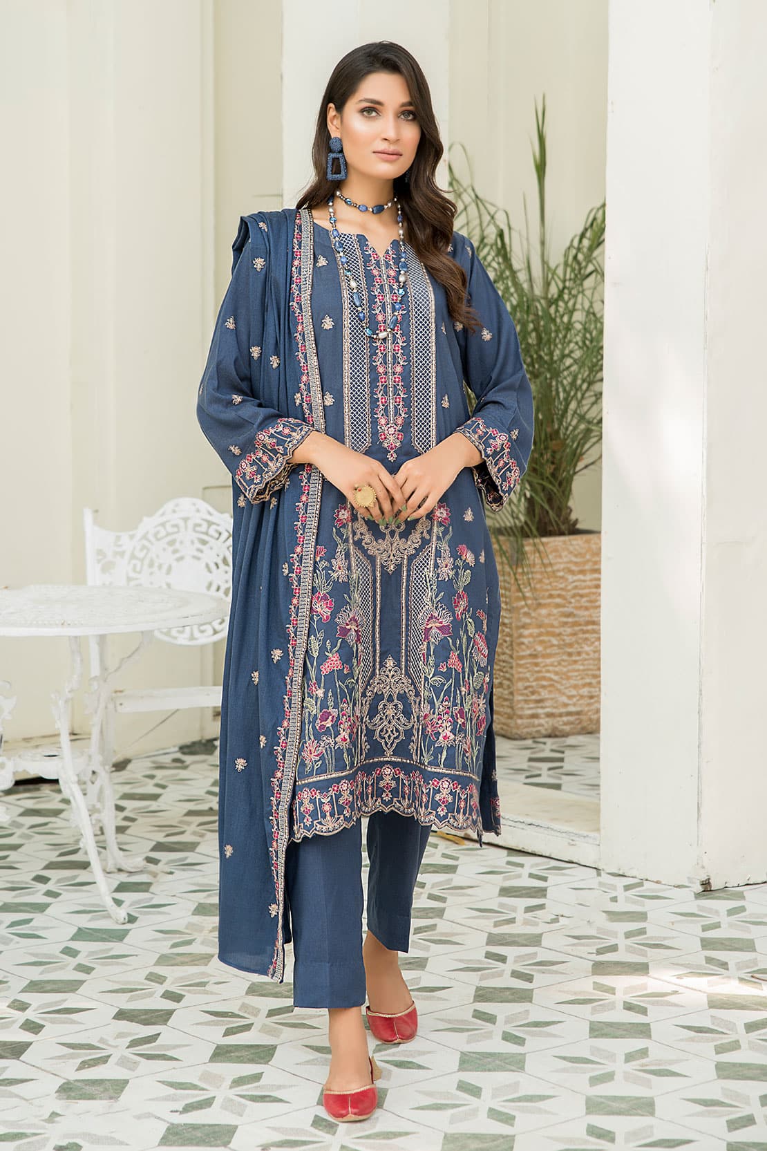 3 Piece - Luxury Embroidered Peach - 606