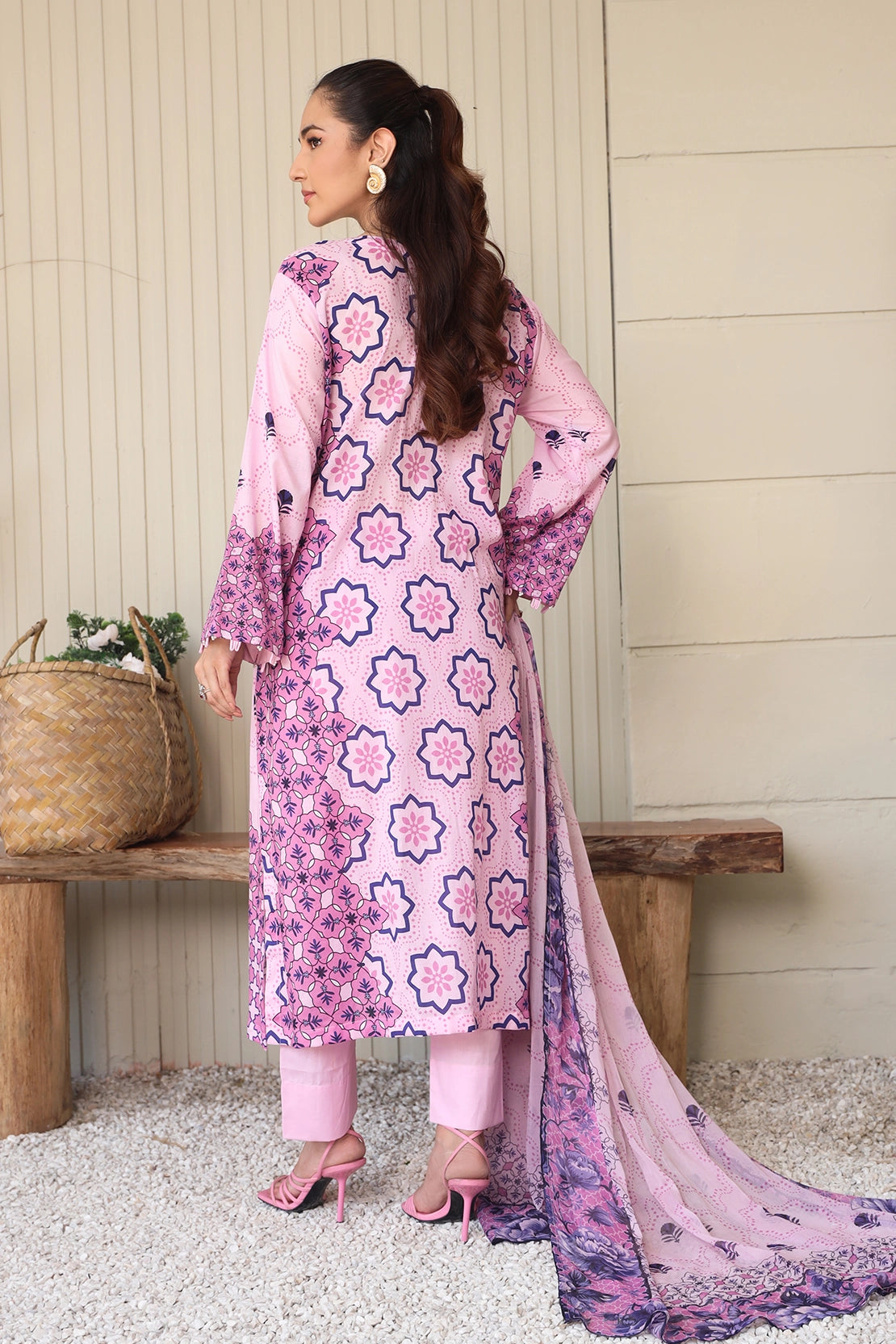 3 PIECE - PREMIUM EMBROIDERED LAWN - 9131