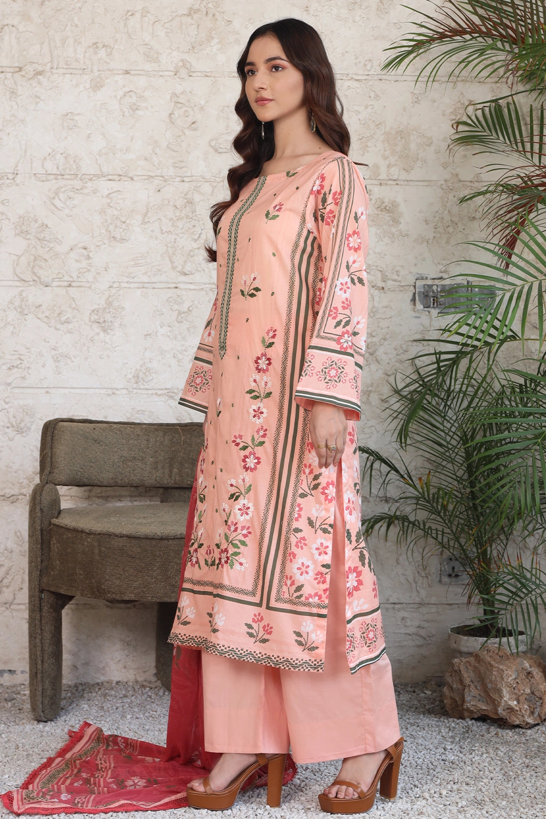 3 PIECE - PREMIUM EMBROIDERED LAWN - 9132