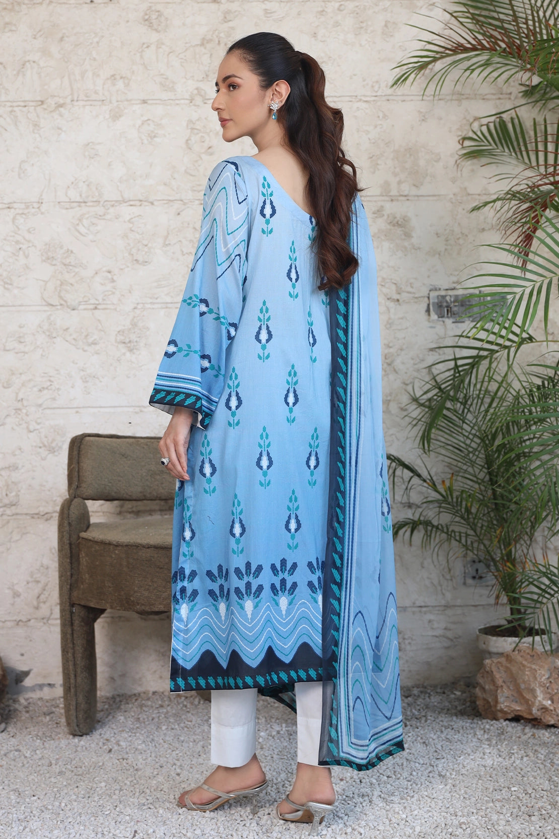 3 PIECE - PREMIUM EMBROIDERED LAWN - 9134
