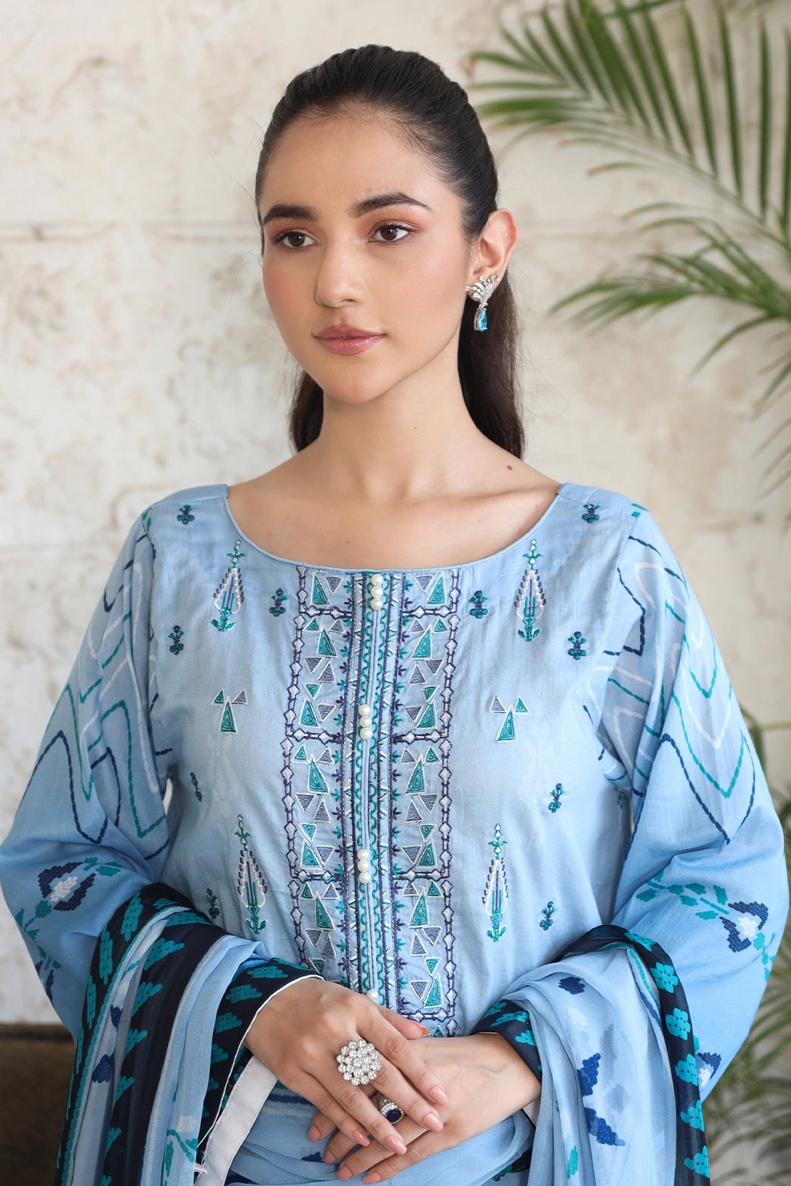 3 PIECE - PREMIUM EMBROIDERED LAWN - 9134