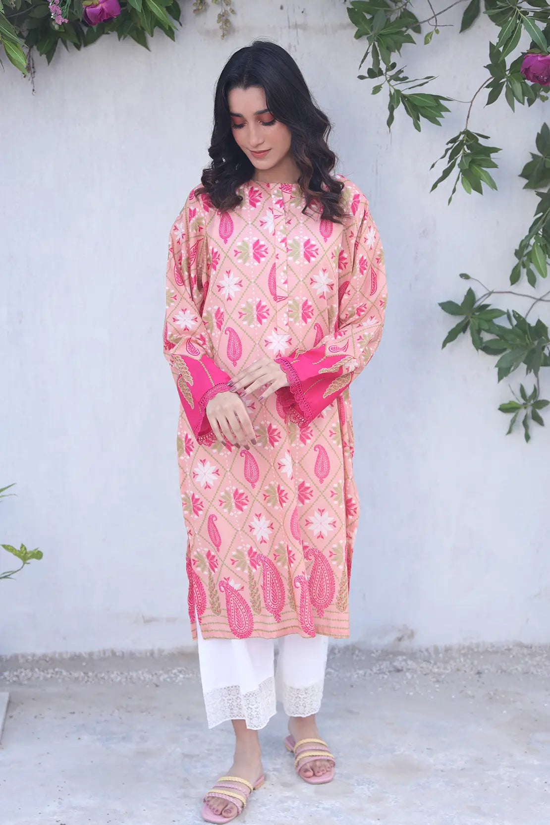 1 Piece - Digitally Printed Lawn - 8621