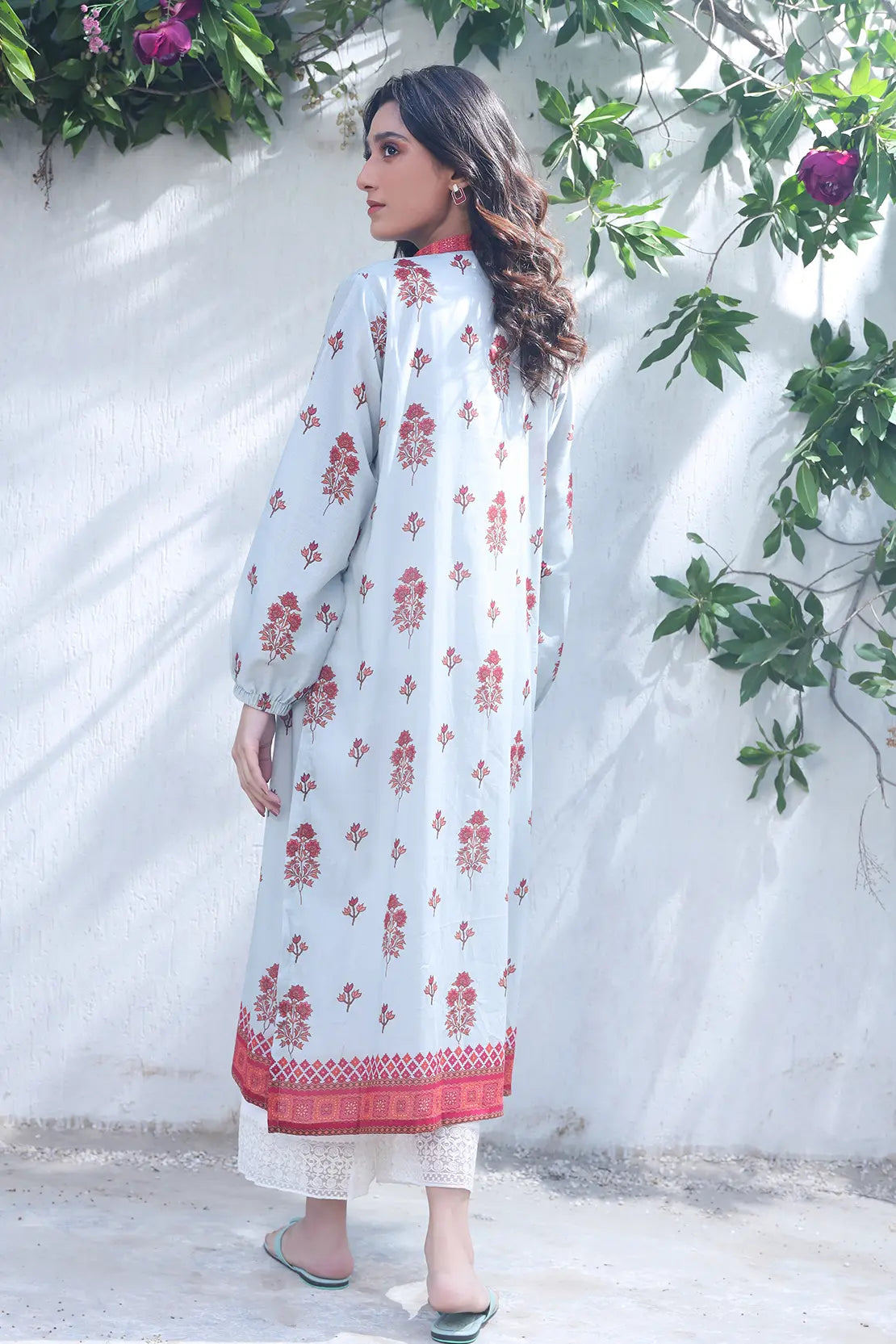 1 Piece - Digitally Printed Lawn - 8630