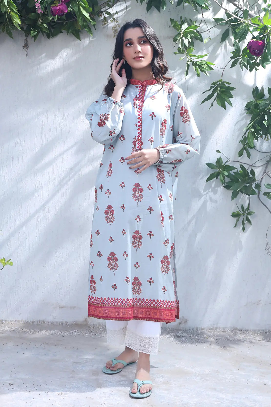 1 Piece - Digitally Printed Lawn - 8630