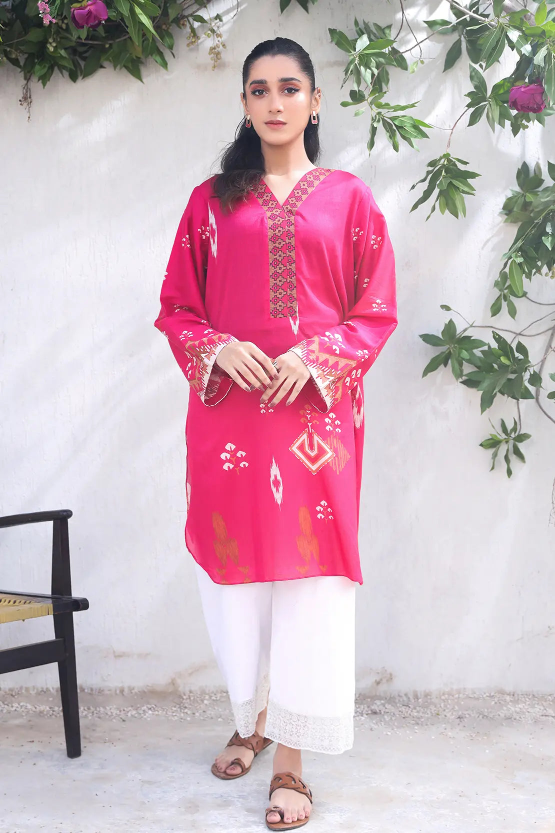 1 Piece - Digitally Printed Lawn - 8628
