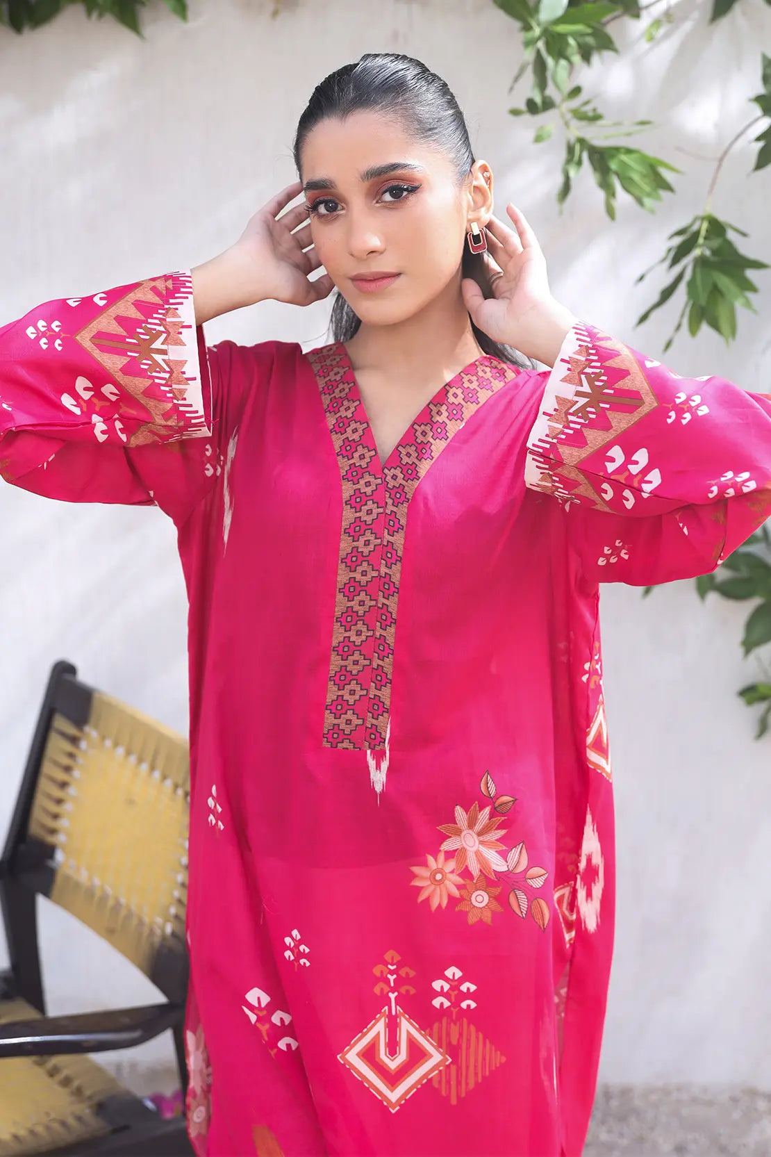 1 Piece - Digitally Printed Lawn - 8628