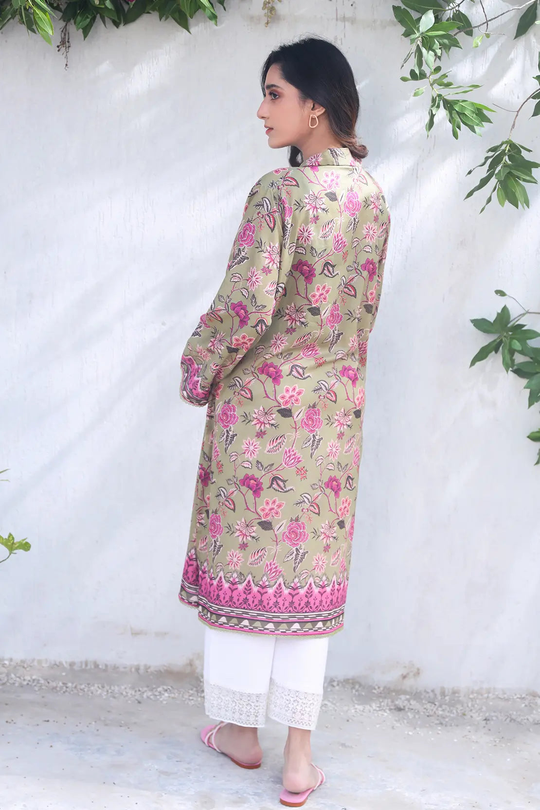 1 Piece - Digitally Printed Lawn - 8629