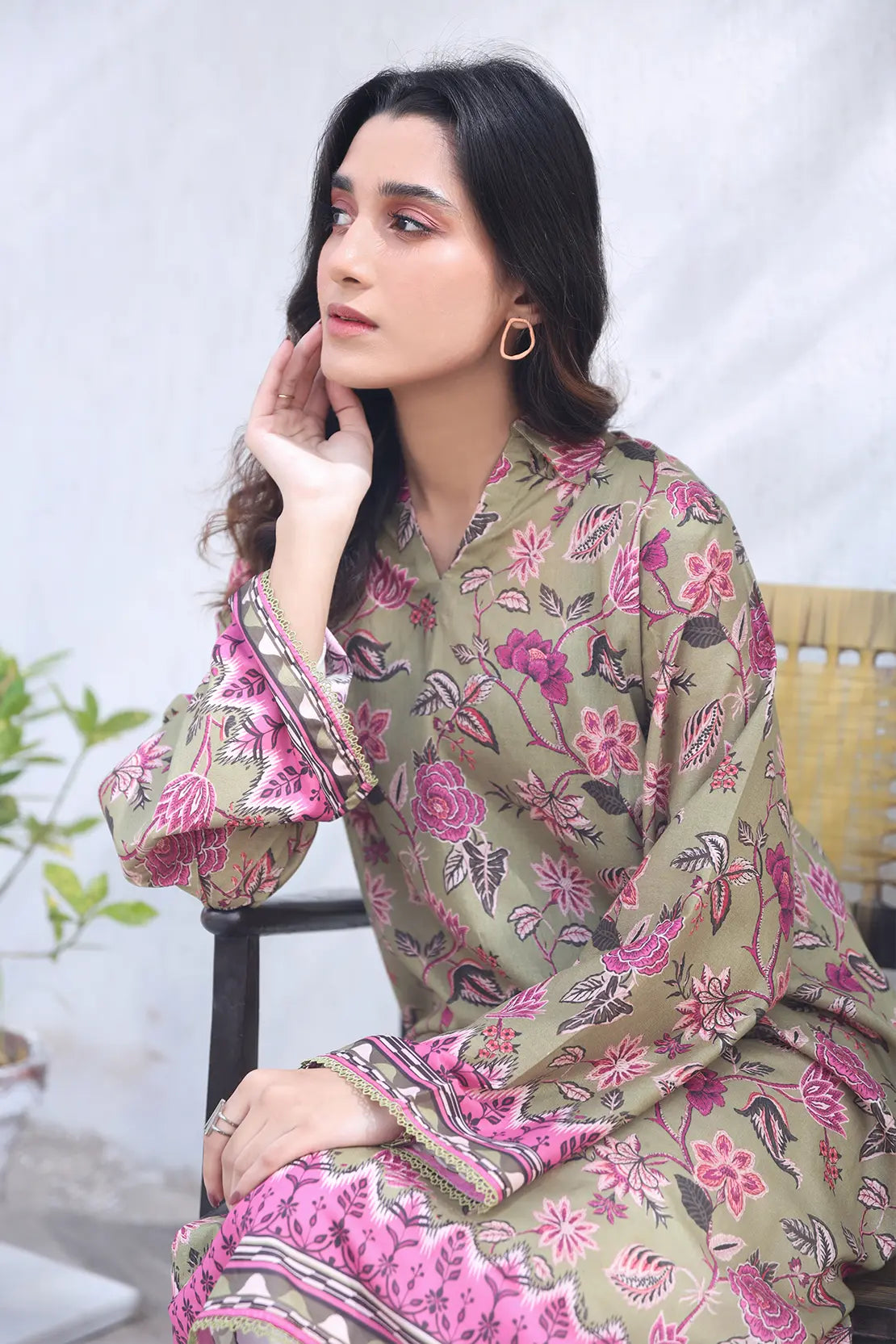 1 Piece - Digitally Printed Lawn - 8629