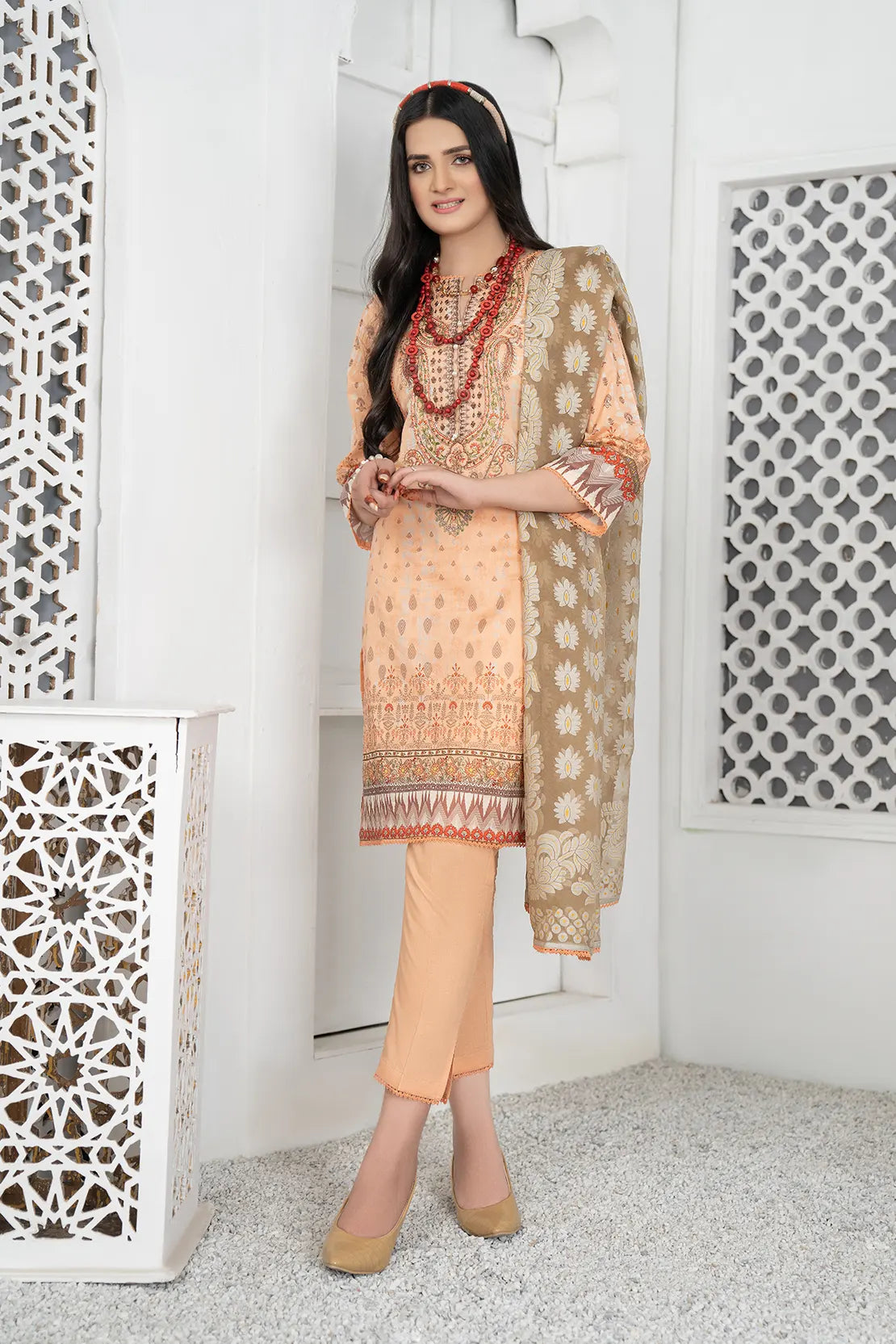 3 Piece – Embroidered Lawn – 6741