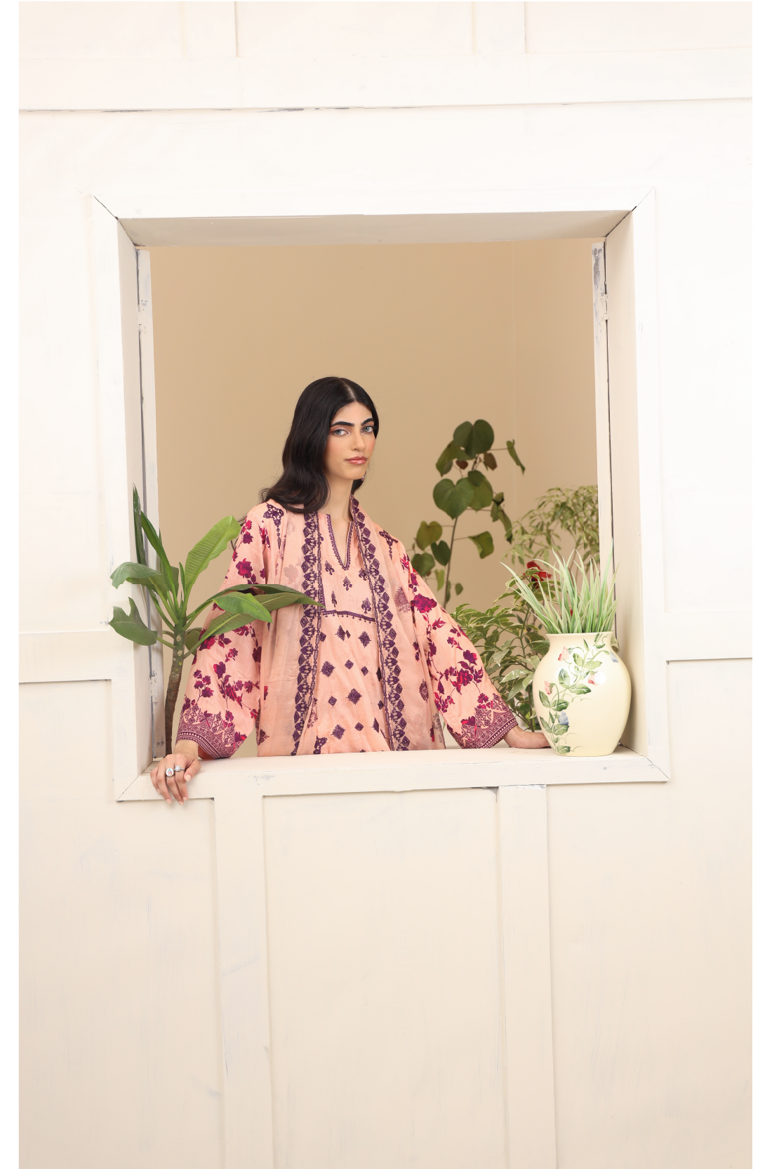 3 Piece - Premium Embroidered Lawn - 9127