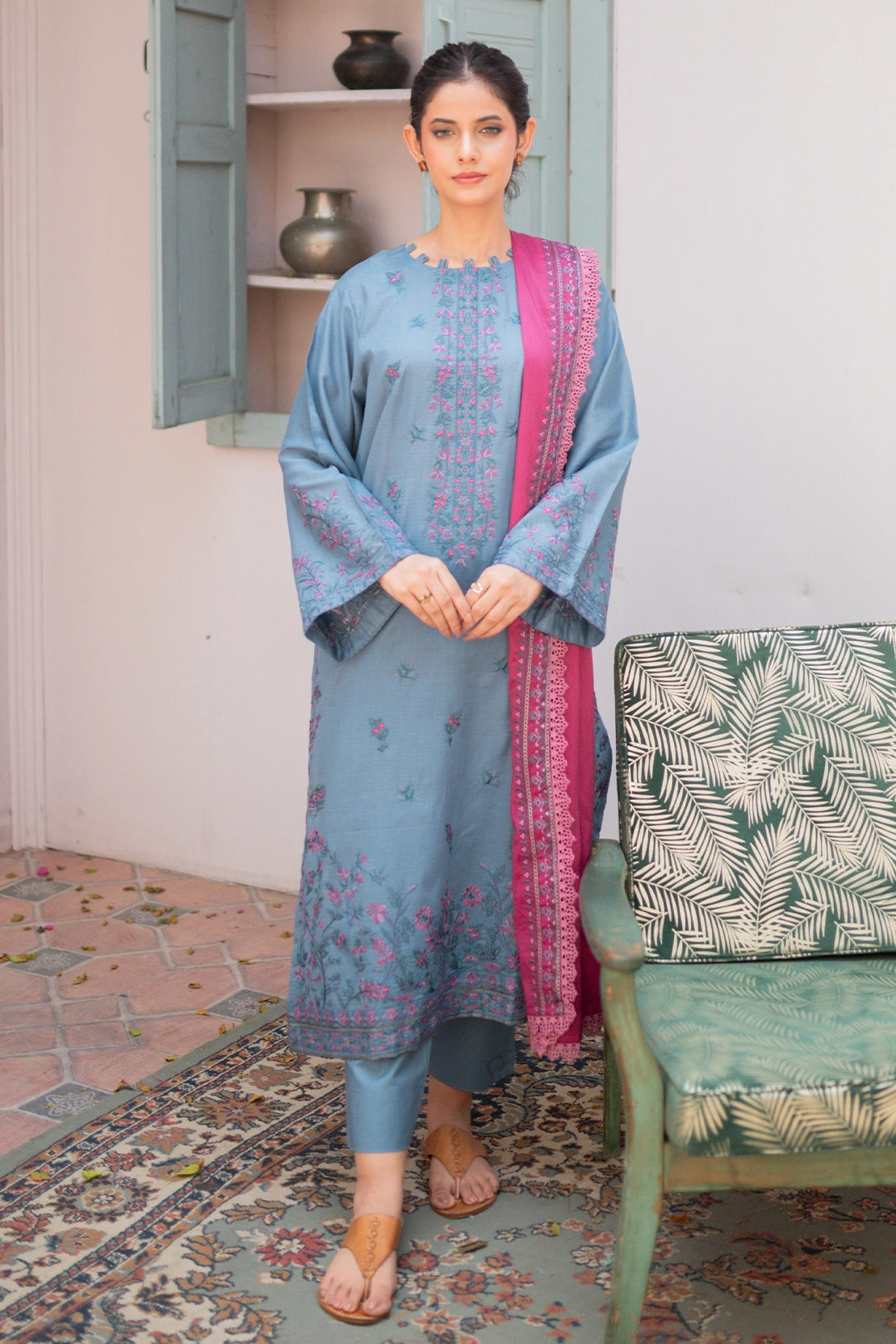 3 PIECE - PREMIUM EMBROIDERED LAWN - 8177
