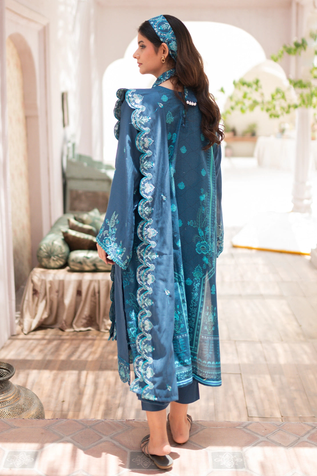 3 PIECE - PREMIUM EMBROIDERED LAWN - 8178