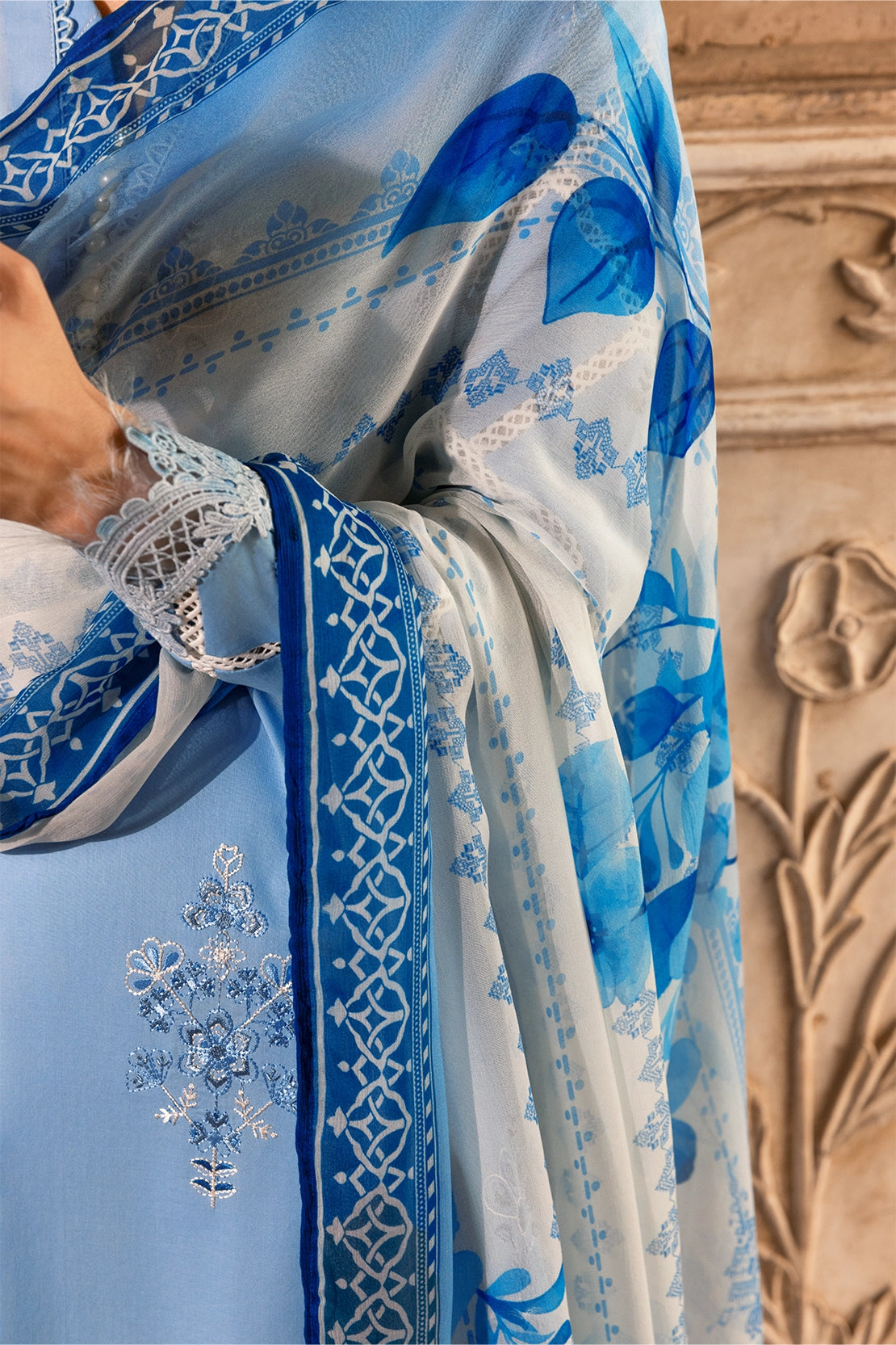 3 Piece - Premium Embroidered Luxury Lawn - 571