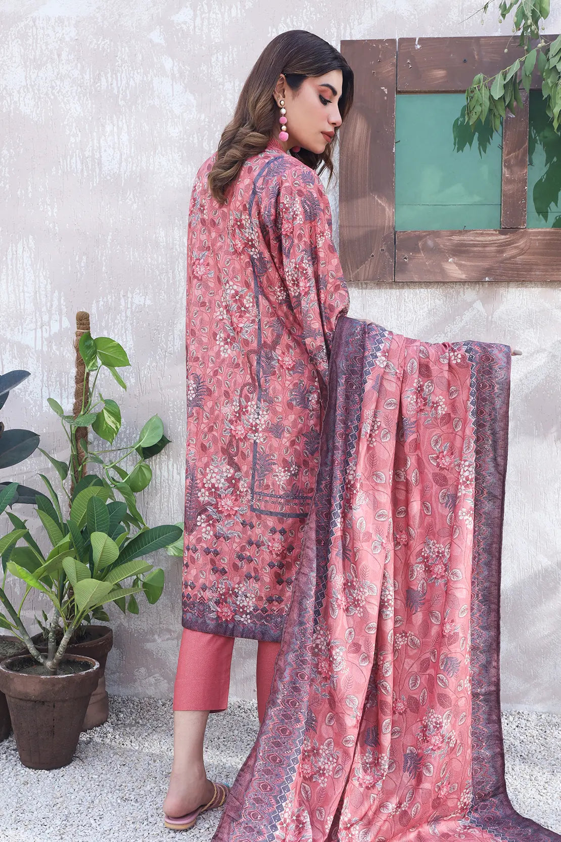 3 Piece – Premium Embroidered Karandi – 8313