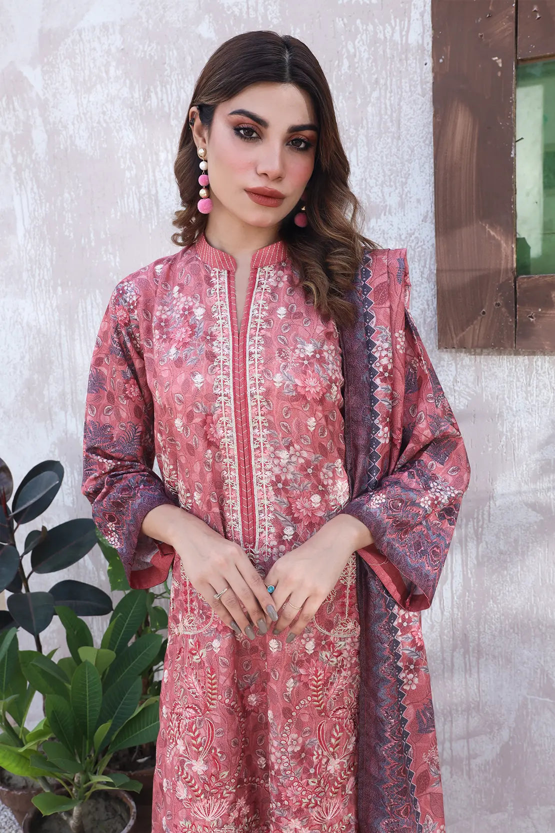 3 Piece – Premium Embroidered Karandi – 8313