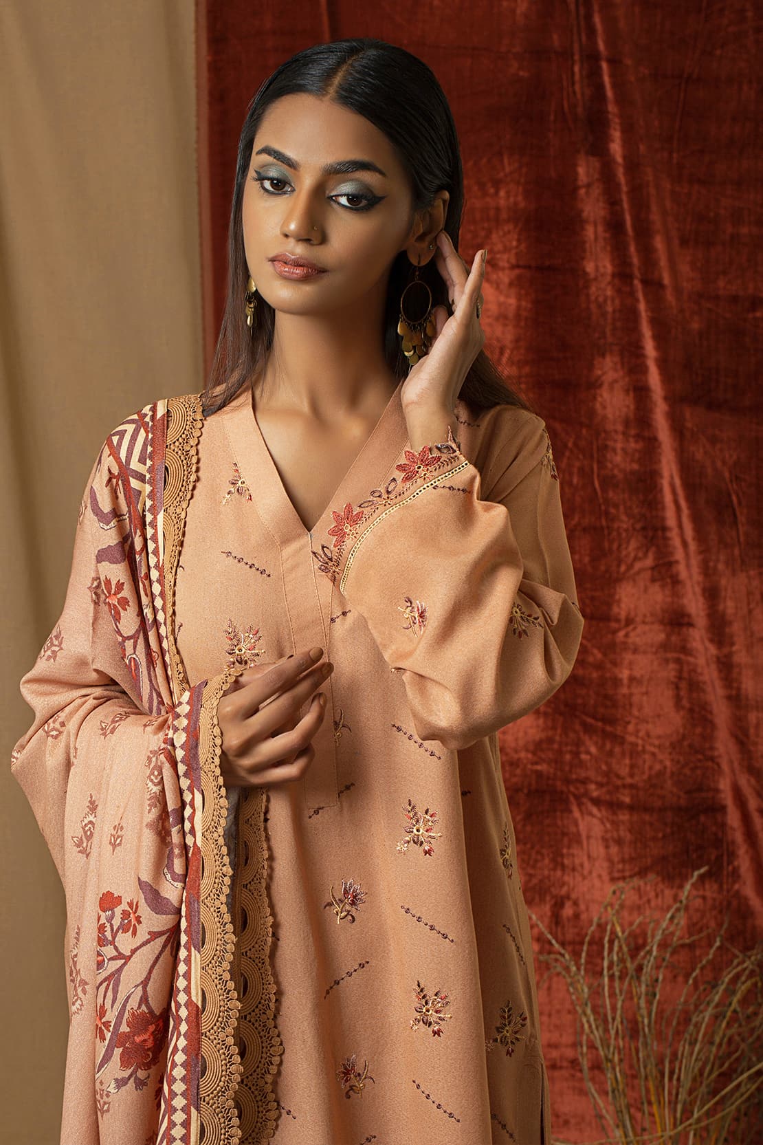 3 Piece – Premium Embroidered Karandi – 8300