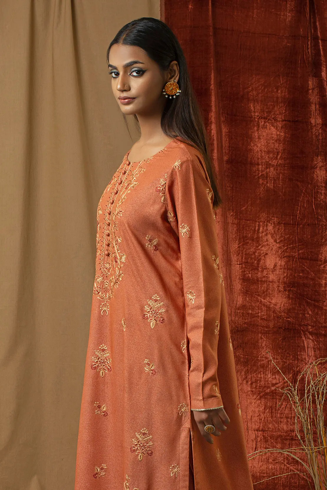 3 Piece – Premium Embroidered Karandi – 8297