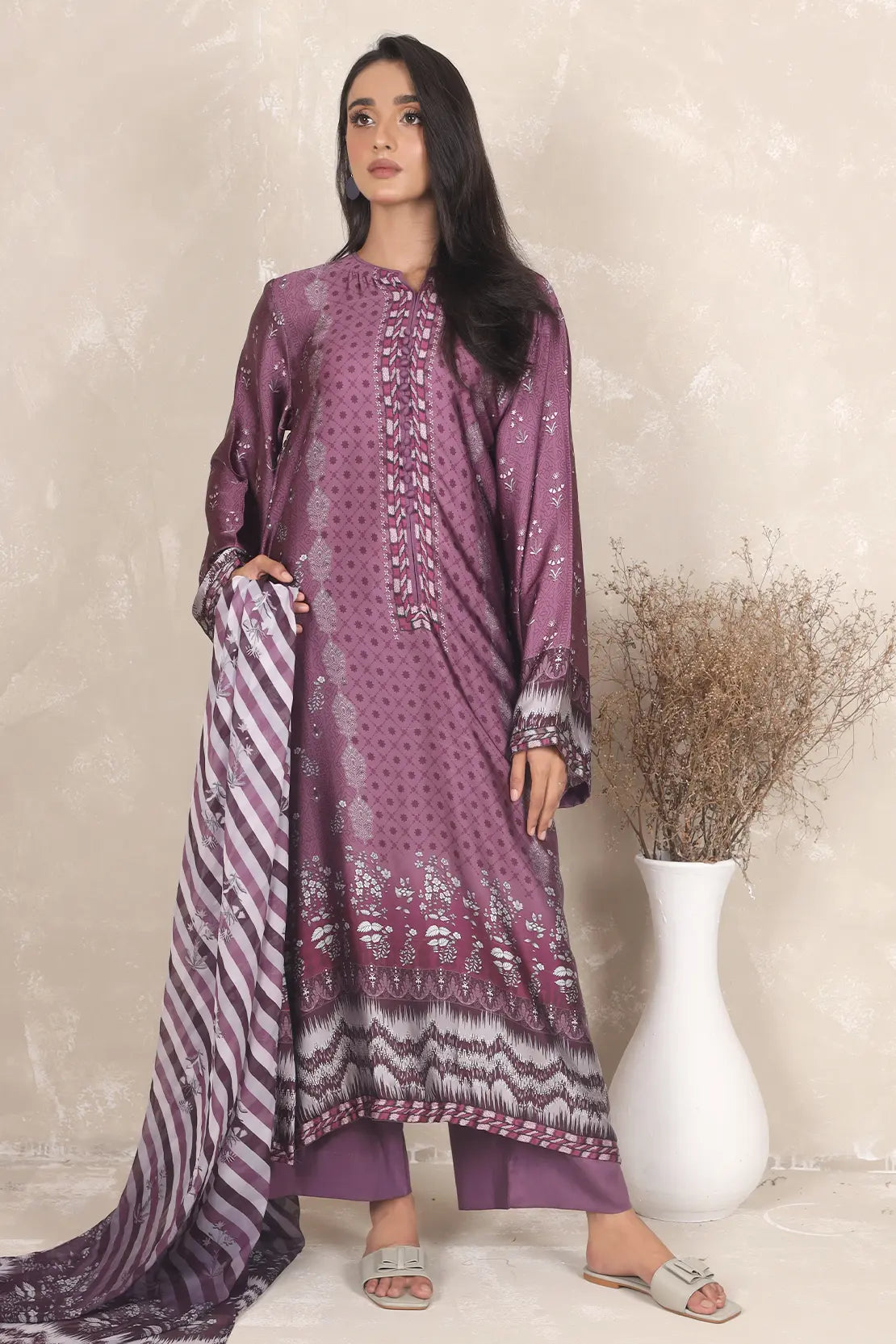 3 Piece – Printed Luxury Silk – 8105