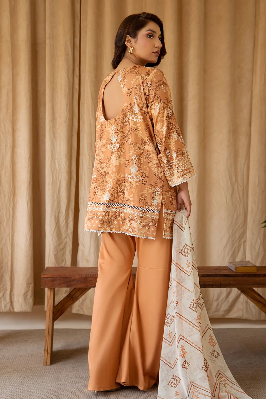 3 Piece – Luxury Printed Cotton Satin – 8237