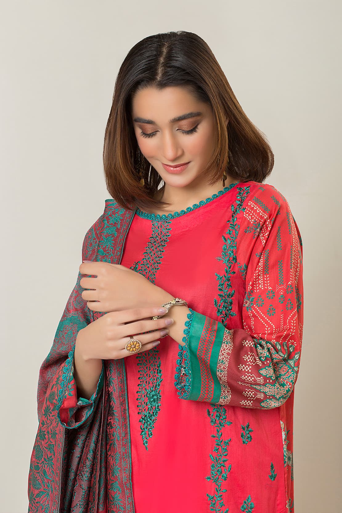 3 Piece – Embroidered Lawn – 7341