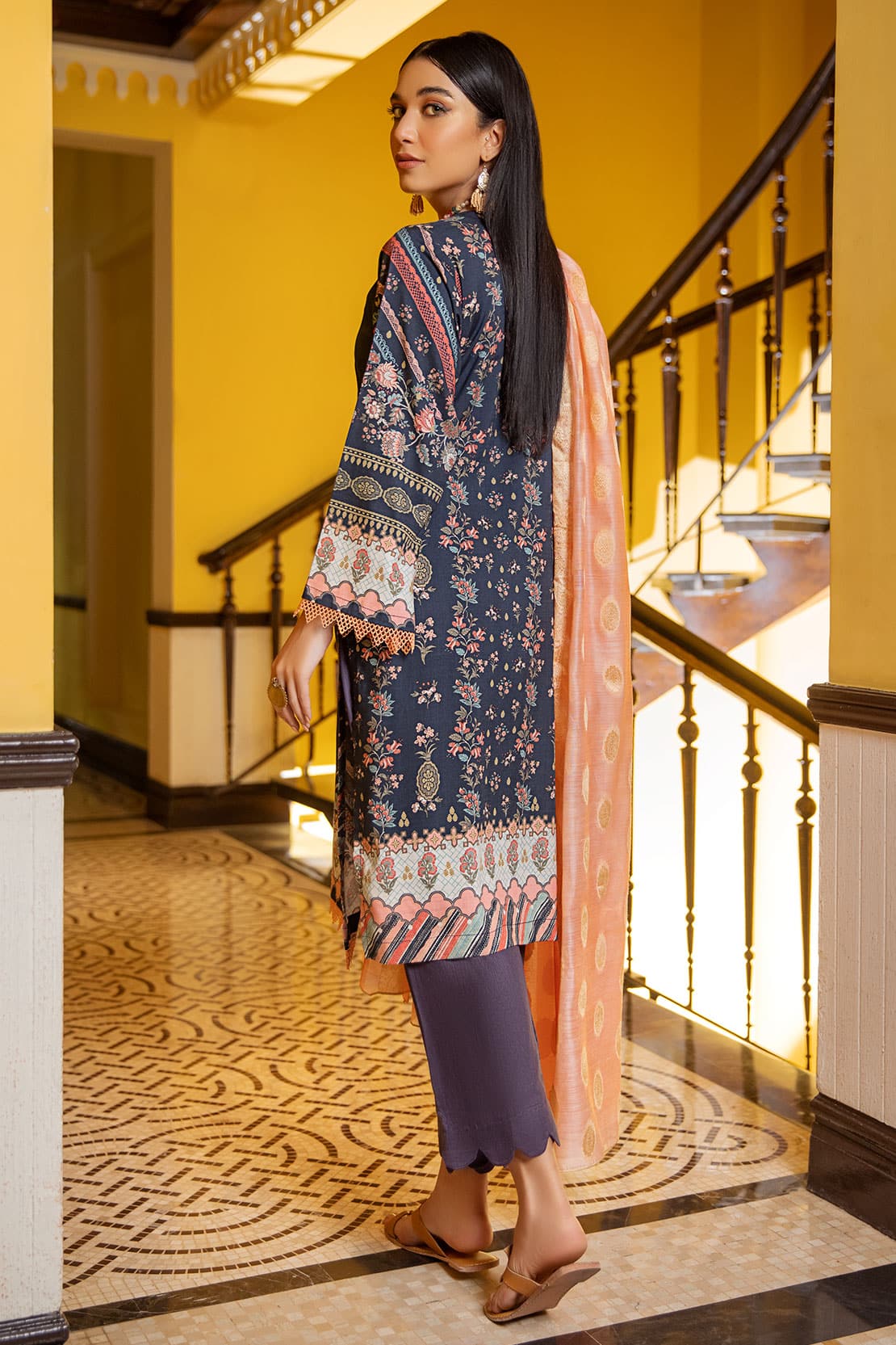 3 Piece - Embroidered Slub Linen - 7084