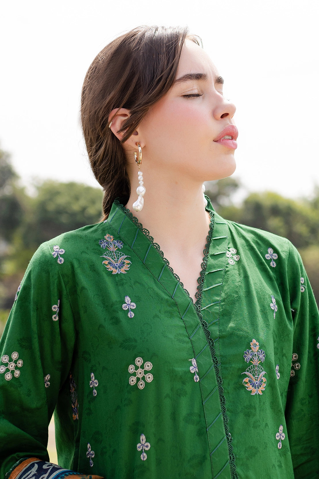 3 Piece - Premium Embroidered Lawn - 443N