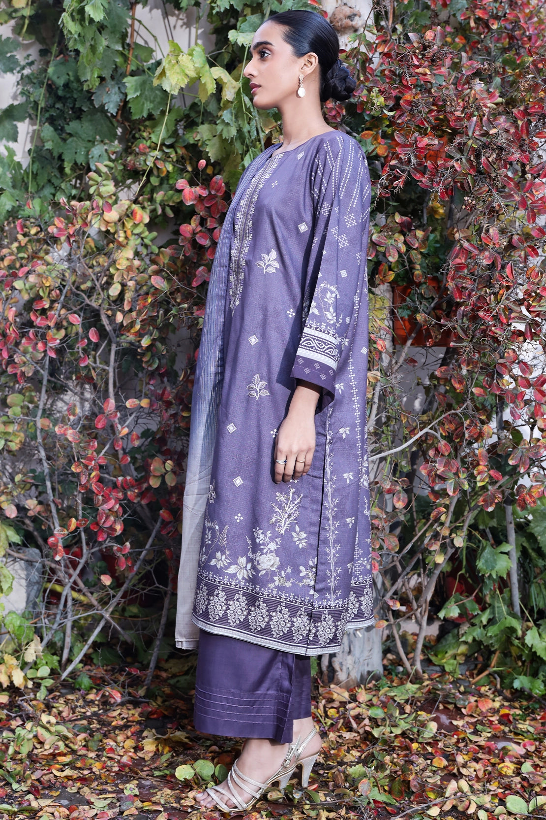 3 Piece - Premium Embroidered Linen - 0092