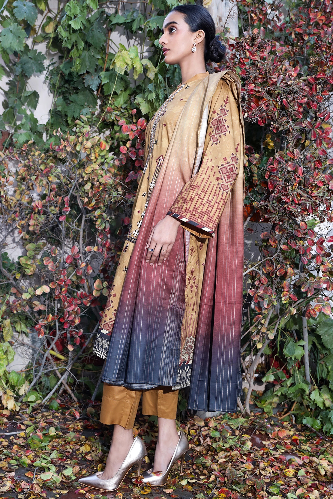 3 Piece - Premium Embroidered Linen - 0093