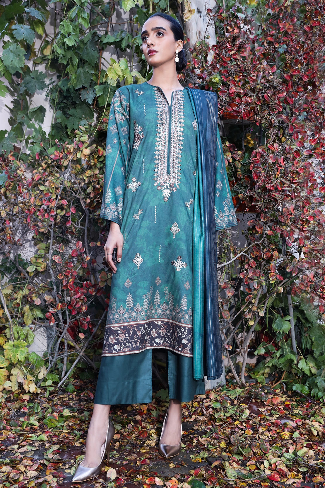 3 Piece - Premium Embroidered Linen - 0098