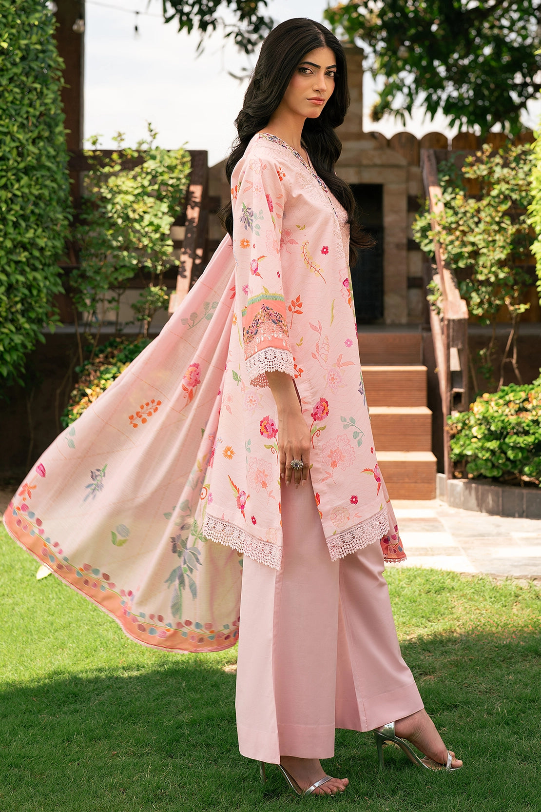 3 Piece - Premium Embroidered Lawn - 3751