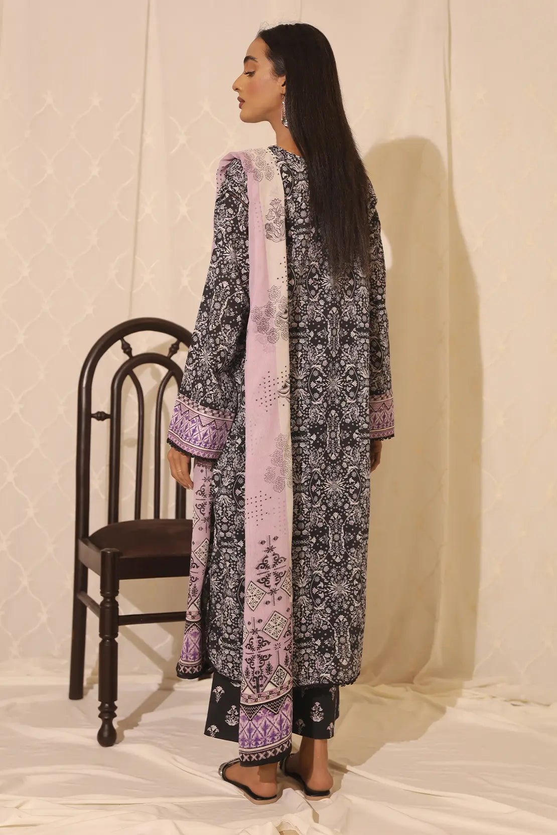 3 Piece – Premium Printed Lawn – 7767