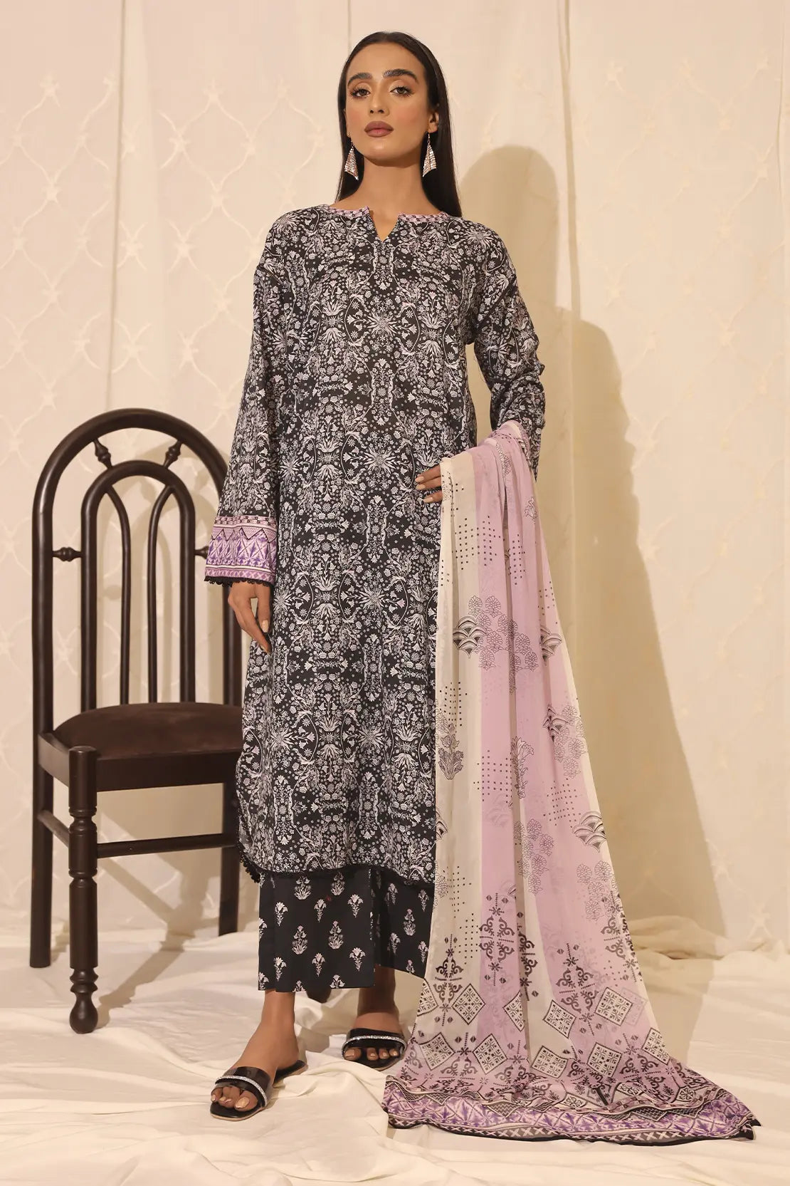 3 Piece – Premium Printed Lawn – 7767