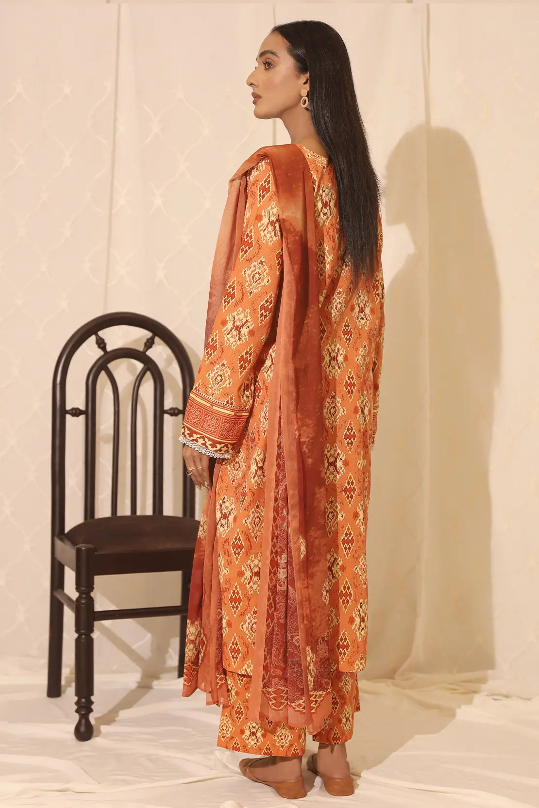 3 Piece – Premium Printed Lawn – 7769