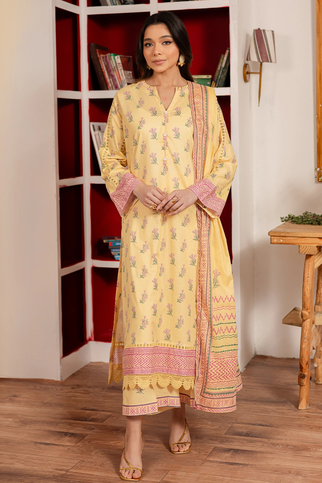 3 Piece - Premium Digital Printed Lawn - 519