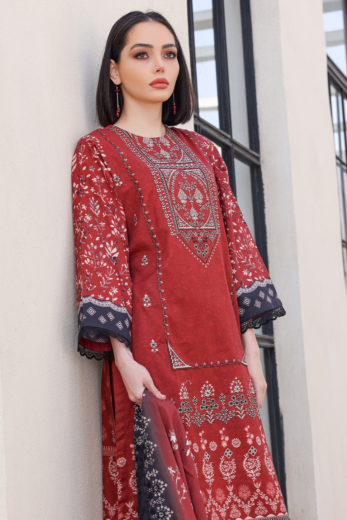 3 PIECE - PREMIUM EMBROIDERED KHADDAR - 8352