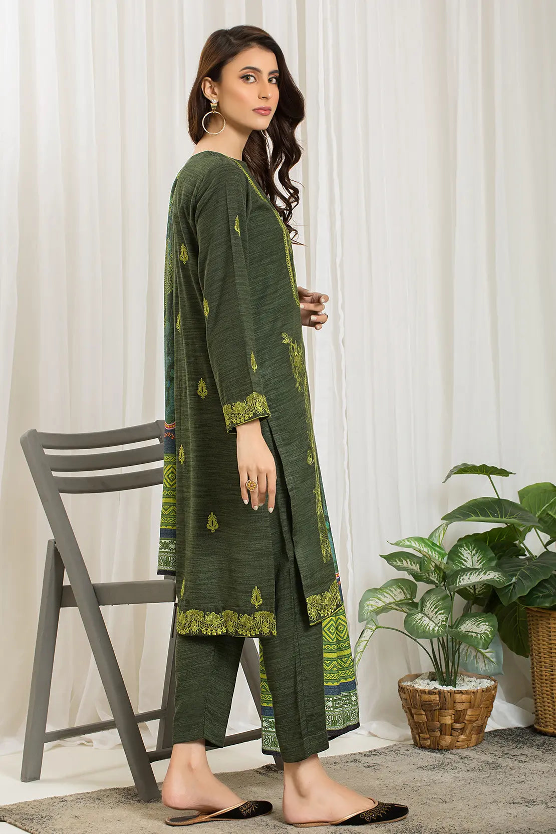 3 Piece - Luxury Embroidered Peach - 802