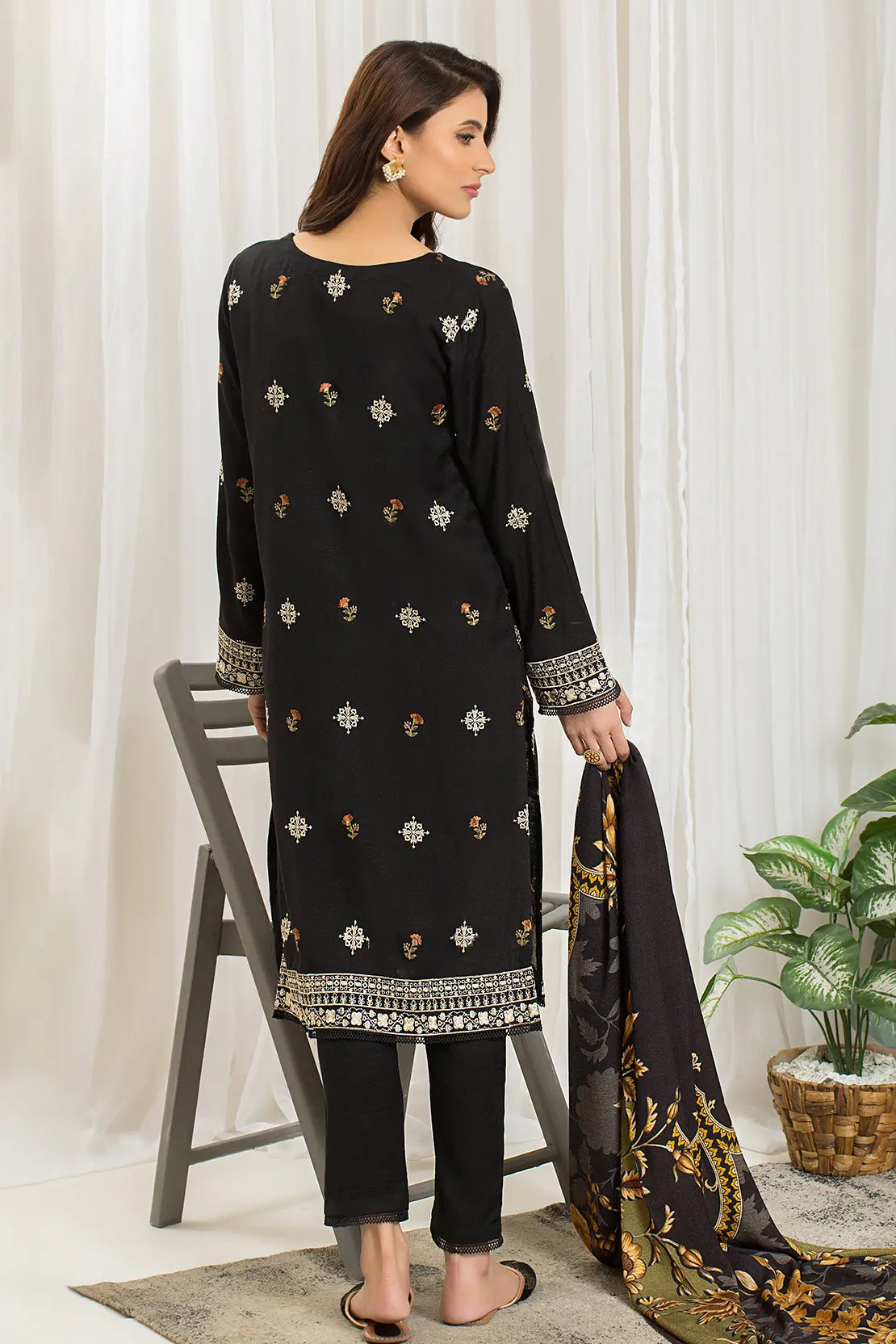3 Piece - Luxury Embroidered Peach - 808