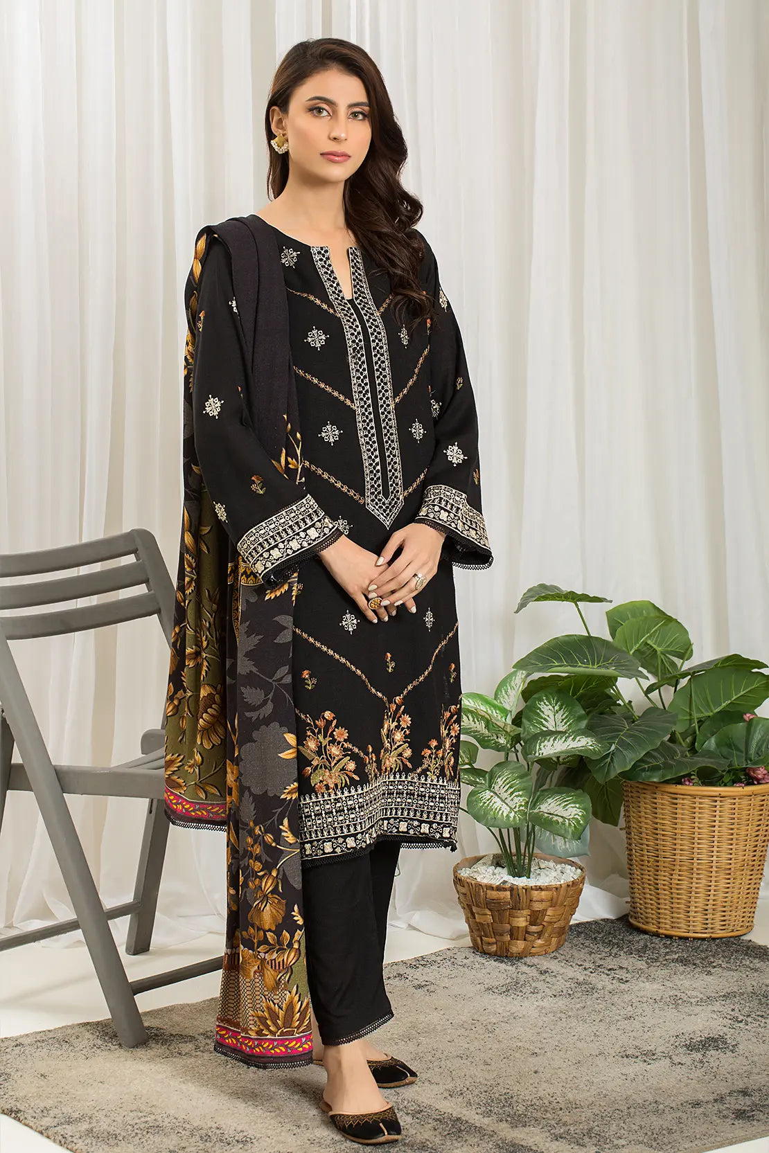 3 Piece - Luxury Embroidered Peach - 808