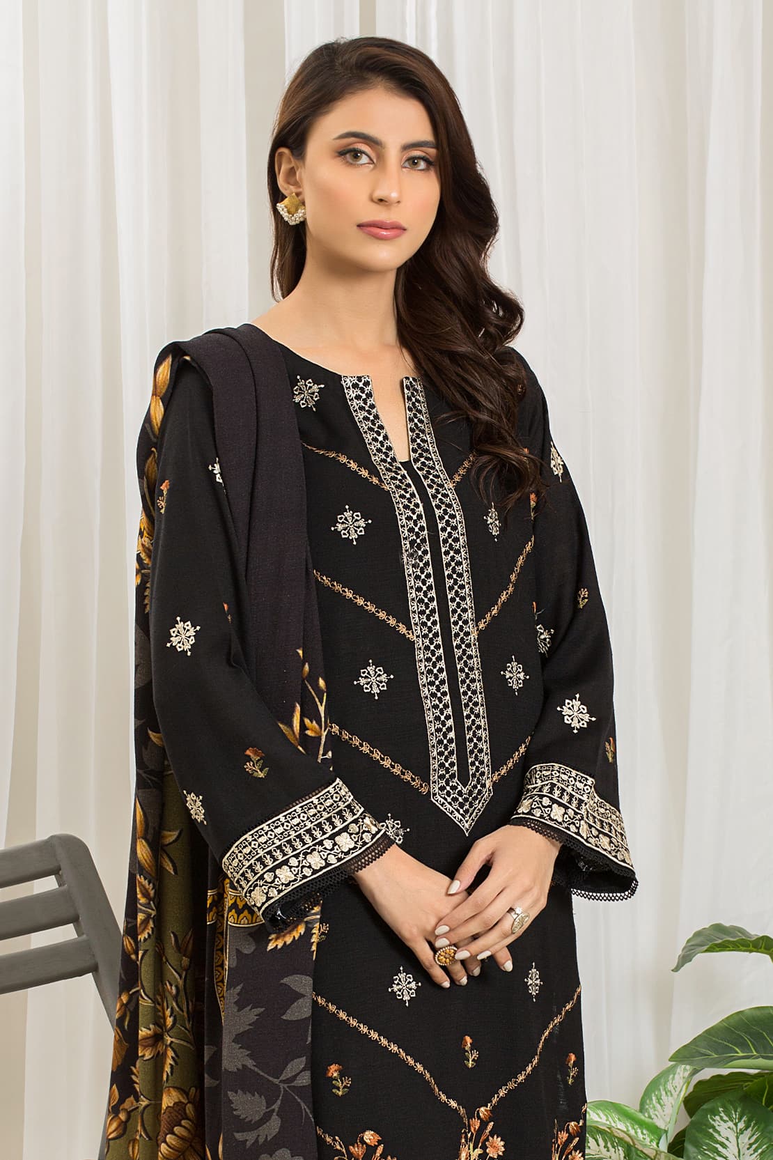 3 Piece - Luxury Embroidered Peach - 808