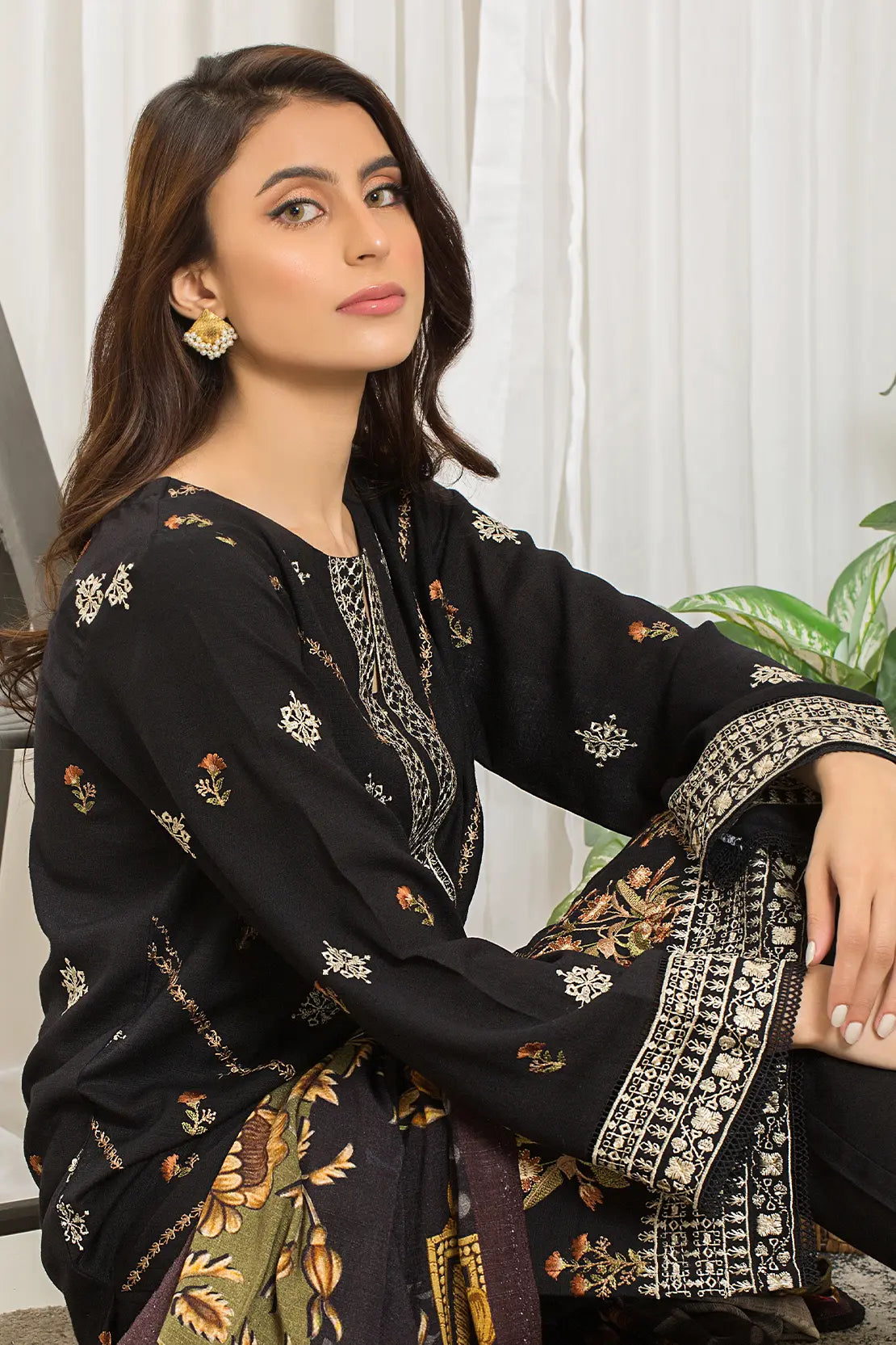 3 Piece - Luxury Embroidered Peach - 808