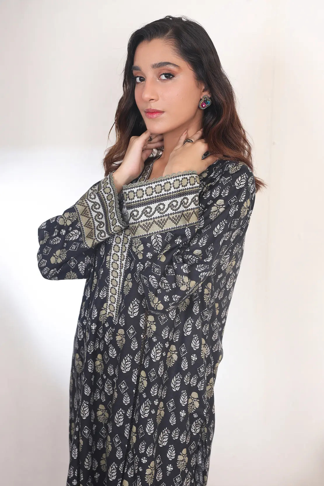 2 Piece - Digitally Printed Khadar - 8339