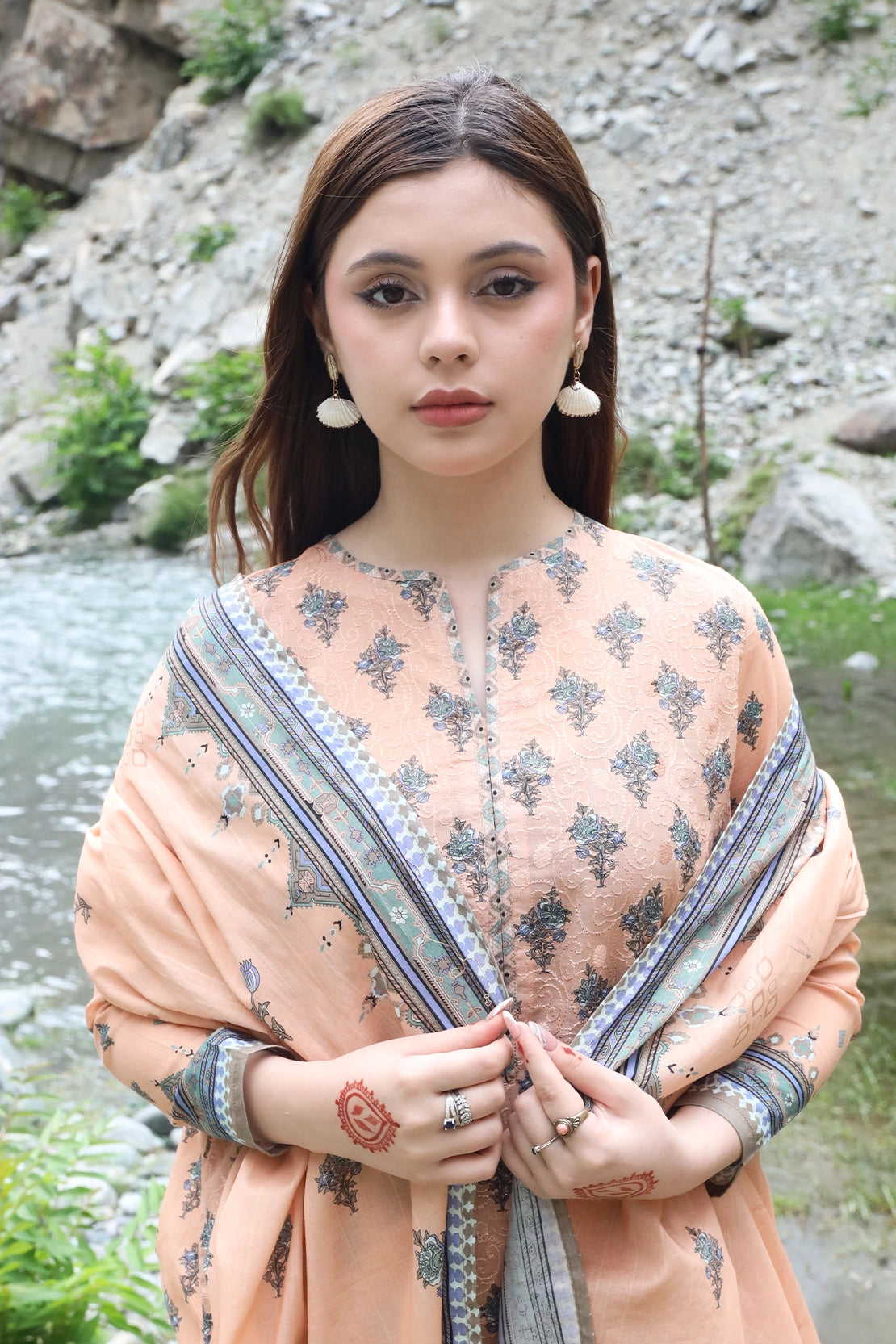 3 PIECE - EMBROIDERED LAWN - 8941