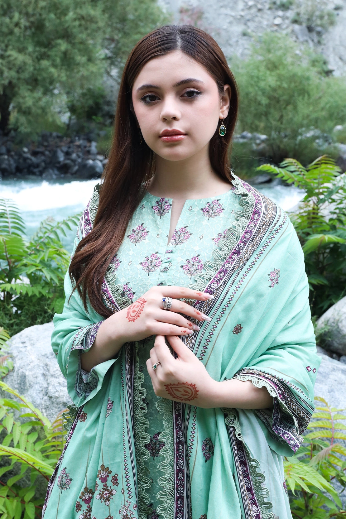 3 PIECE - EMBROIDERED LAWN - 8942