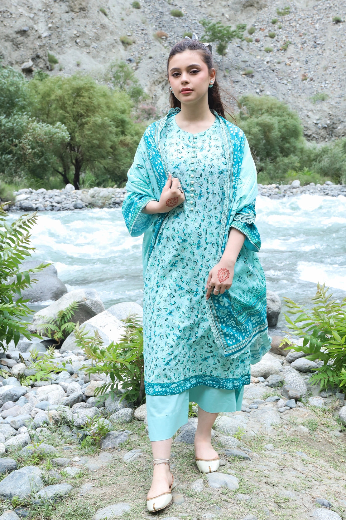 3 PIECE - EMBROIDERED LAWN - 8945