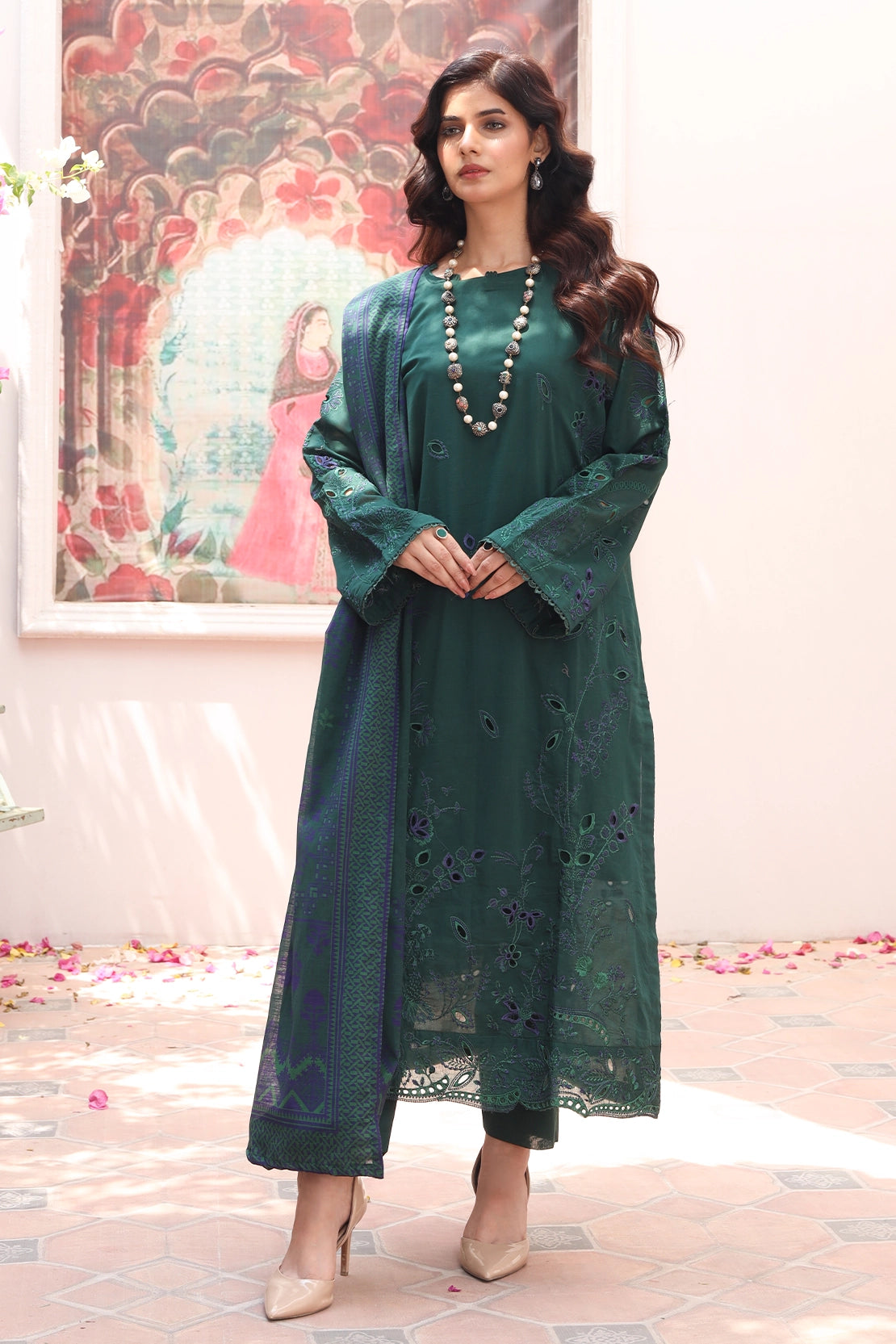 3 Piece - Premium Embroidered Lawn - 8869