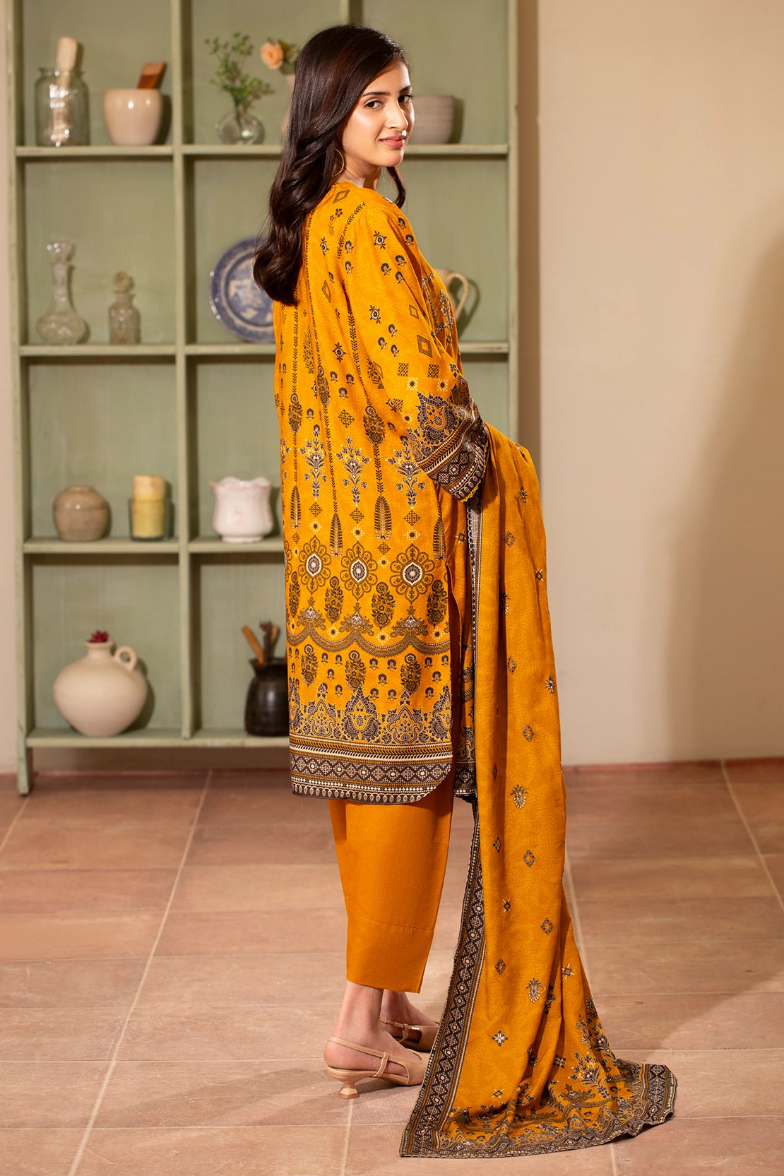 3 PIECE - PREMIUM EMBROIDERED KARANDI - 183