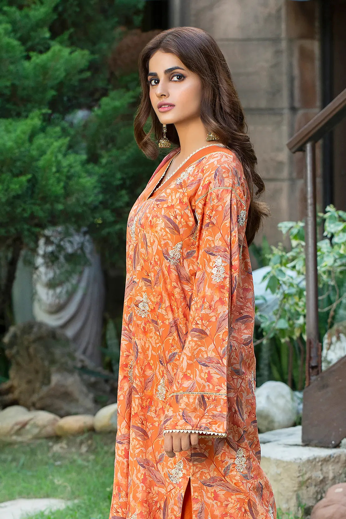 3 Piece - Embroidered Lawn - 8089